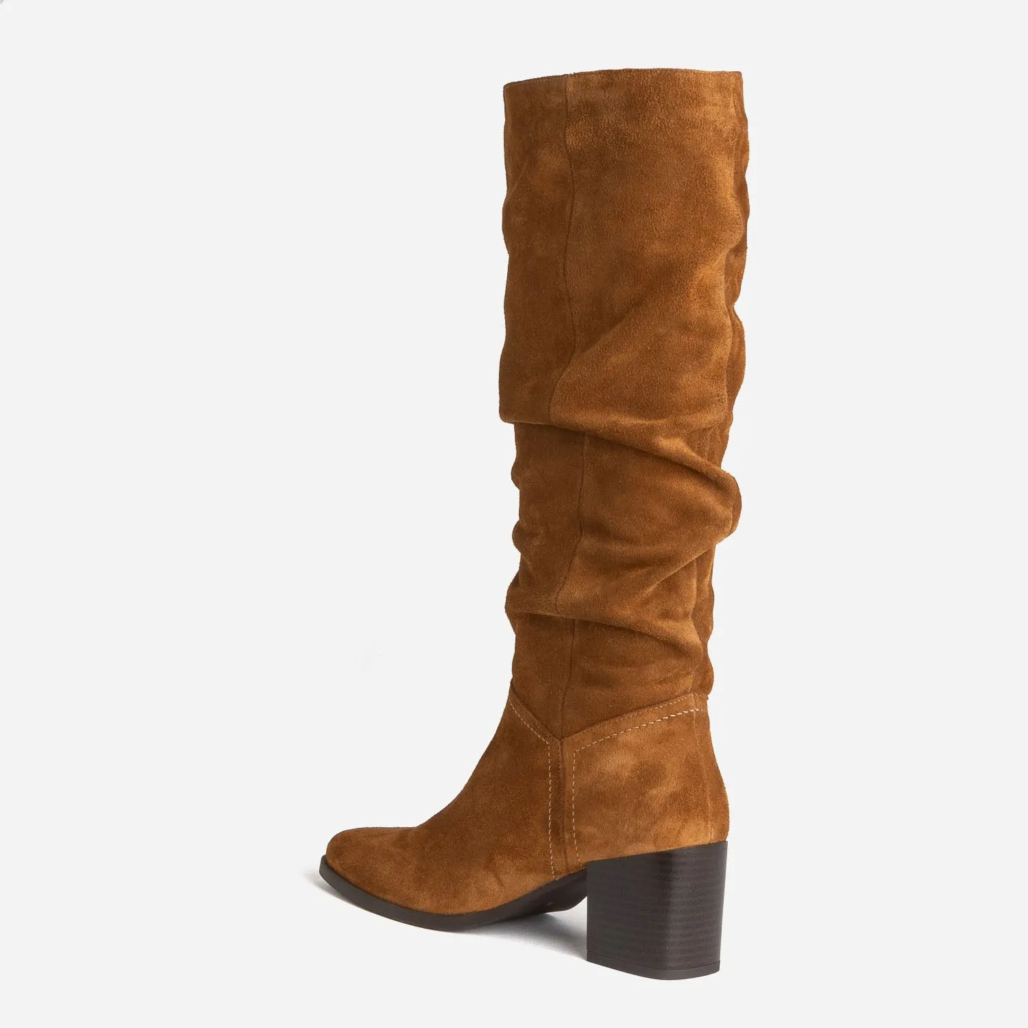 Botte TEXTO camel en cuir velours à tige plissée - Bottes Femme | ERAM