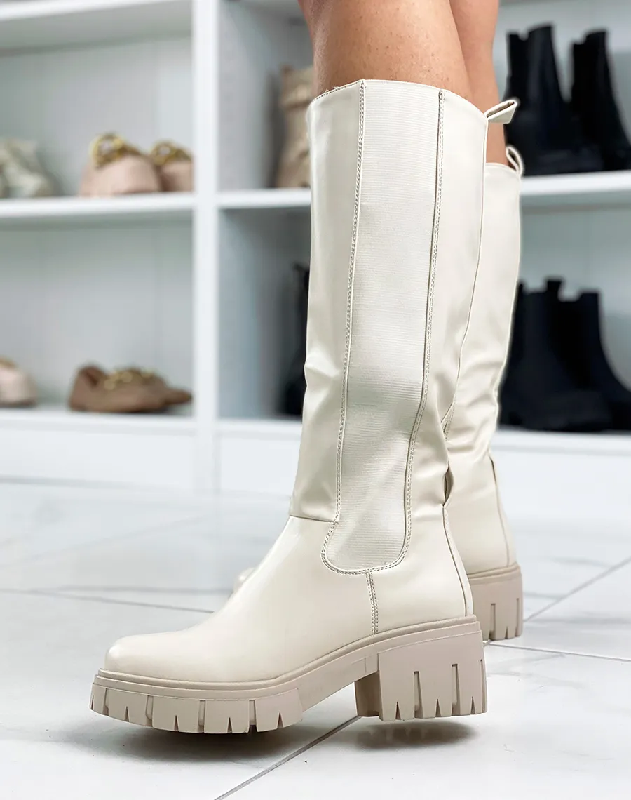 Bottes hautes beiges avec élastique et chaine dorée