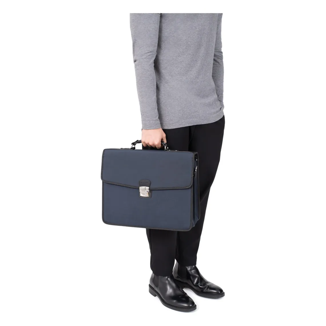 Cartable A4 WORKER Noir Rae | 3 Suisses