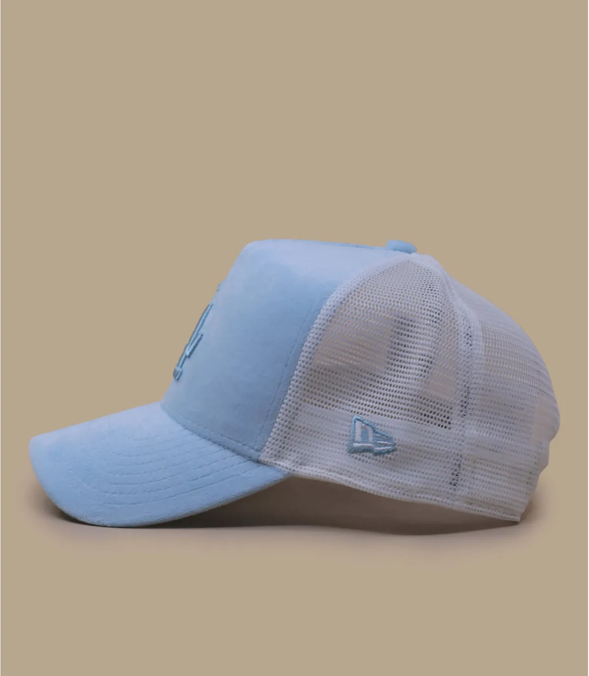 Casquette trucker femme  LA velours bleu - Casquette Wmn Trucker Velour LA sky New Era : Headict