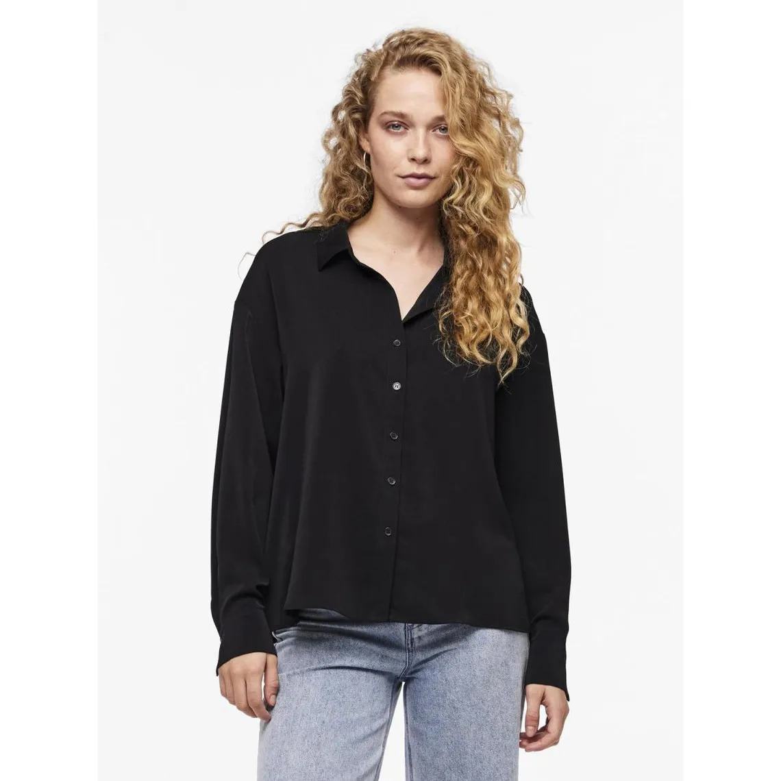 Chemise col boutonné manches longues noir | 3 Suisses