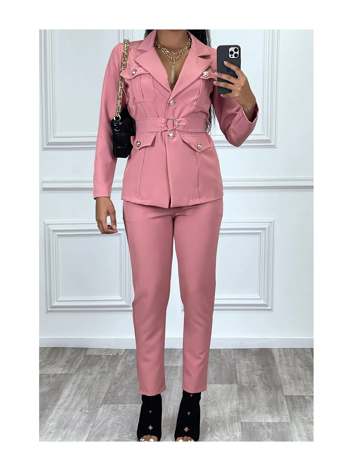 EnPEmble tailleur rose veste et pantalon avec ceinture réglable