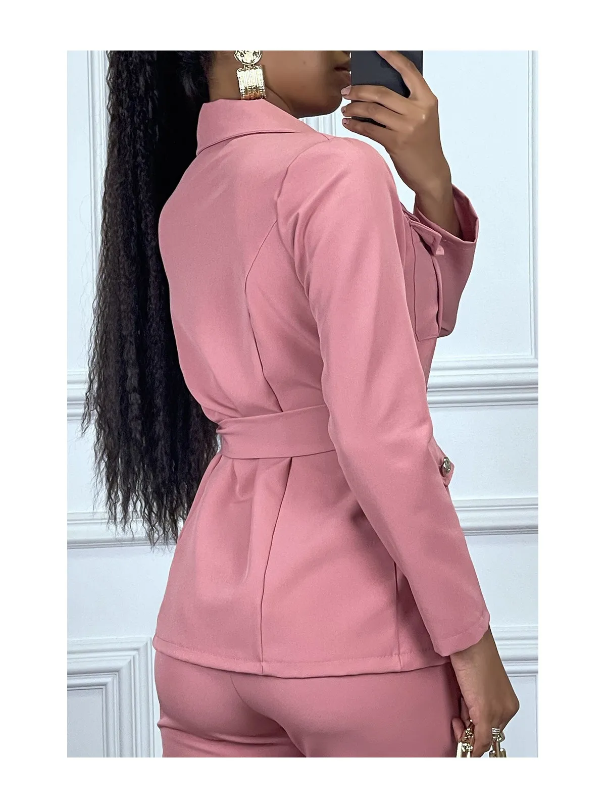 EnPEmble tailleur rose veste et pantalon avec ceinture réglable