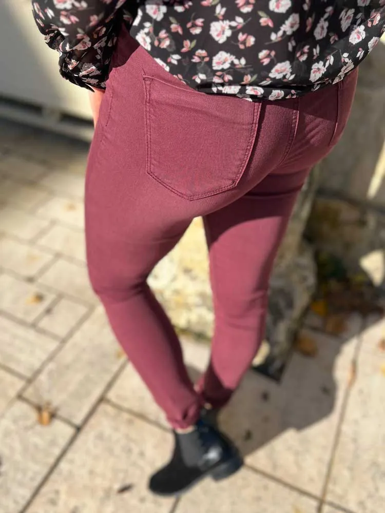 Jeans slim ROMY - Prêt à porter femme Cléstyle Couleur Violet XXS à 6XL S