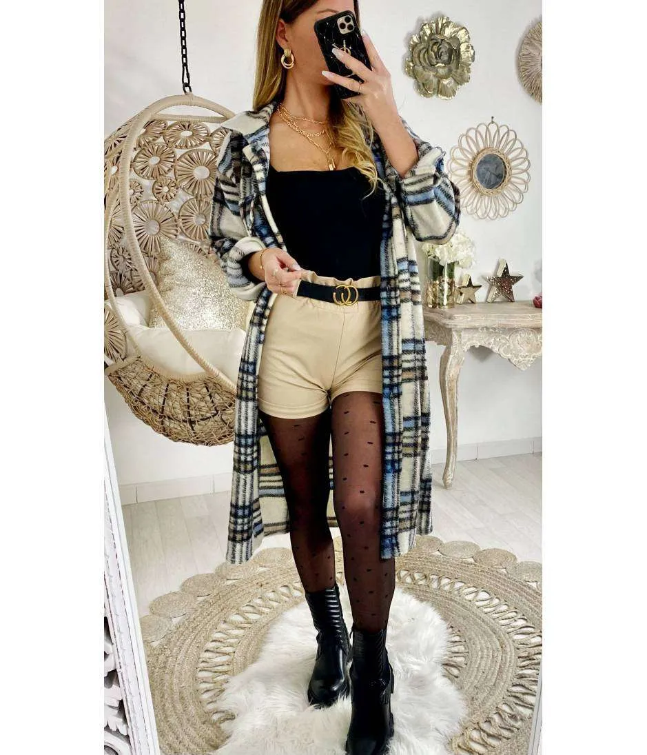 Mon short basic beige style cuir et sa ceinture