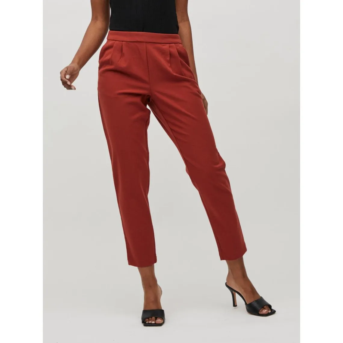 Pantalon regular fit rouge | 3 Suisses