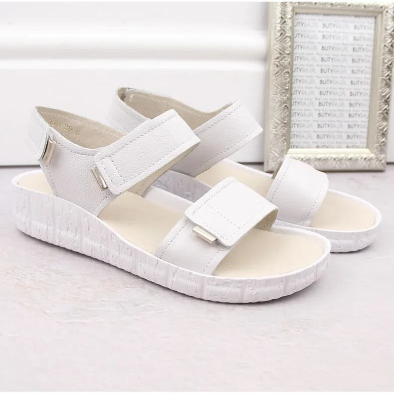 Sandales confortables en cuir pour femmes avec velcro, blanc Helios 136.188 blanche