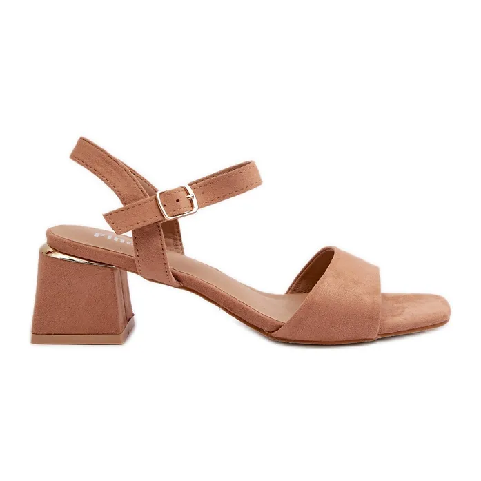 Sandales pour femmes sur bloc en daim écologique Camel Leisha beige